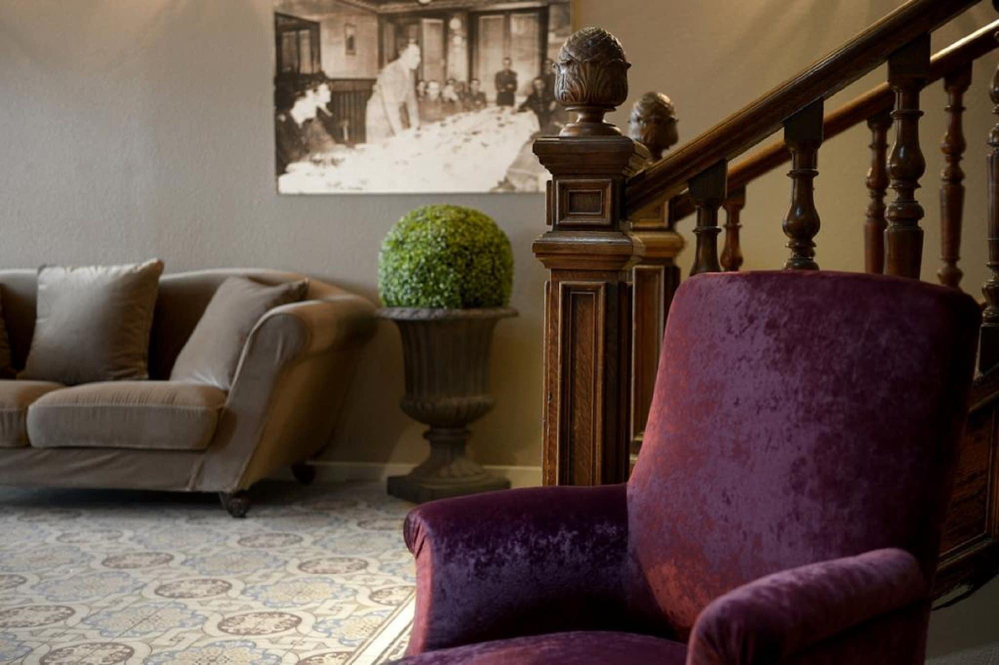 The Originals Boutique, Hotel De La Balance, Montbéliard Exterior foto