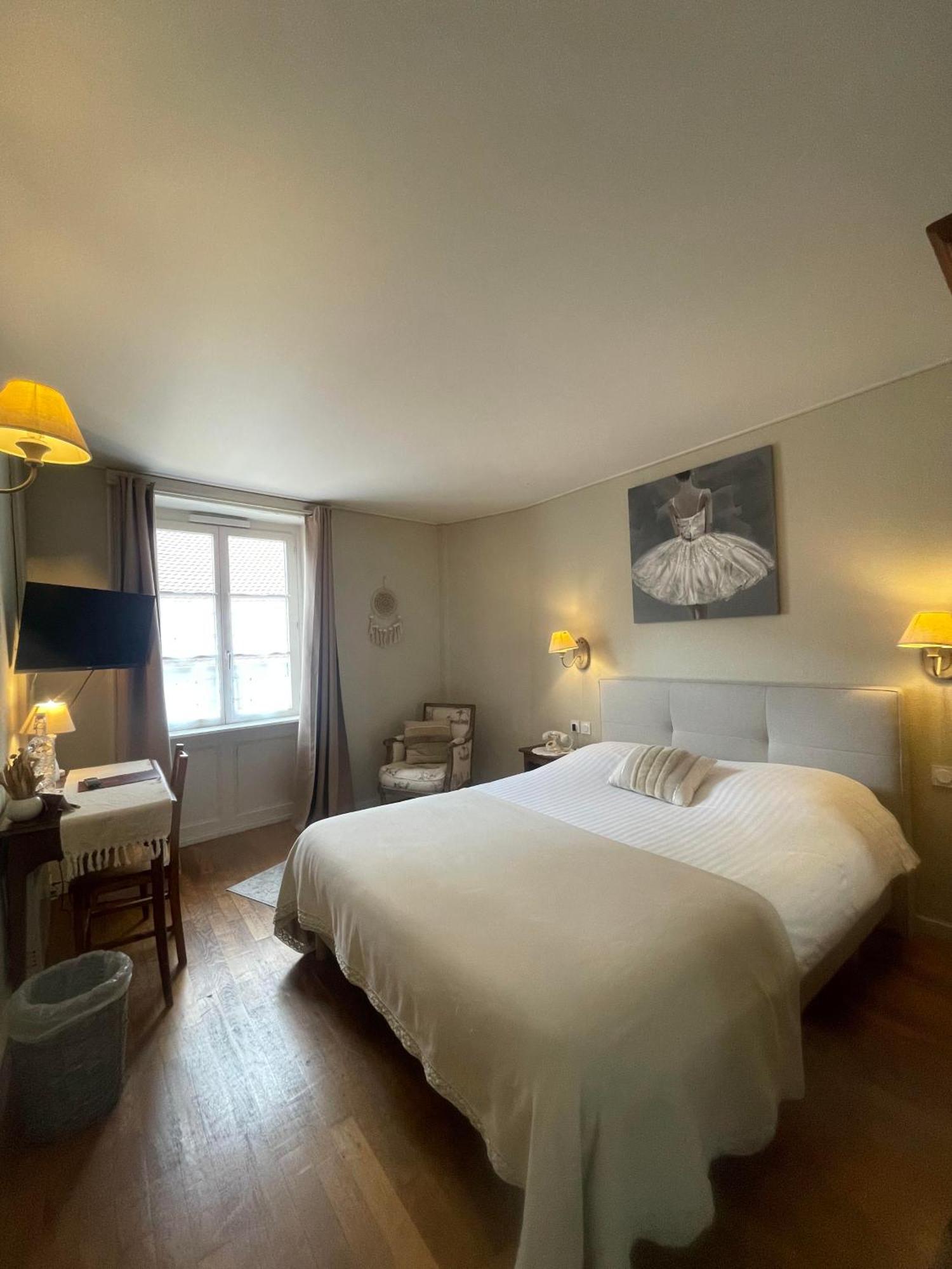 The Originals Boutique, Hotel De La Balance, Montbéliard Exterior foto